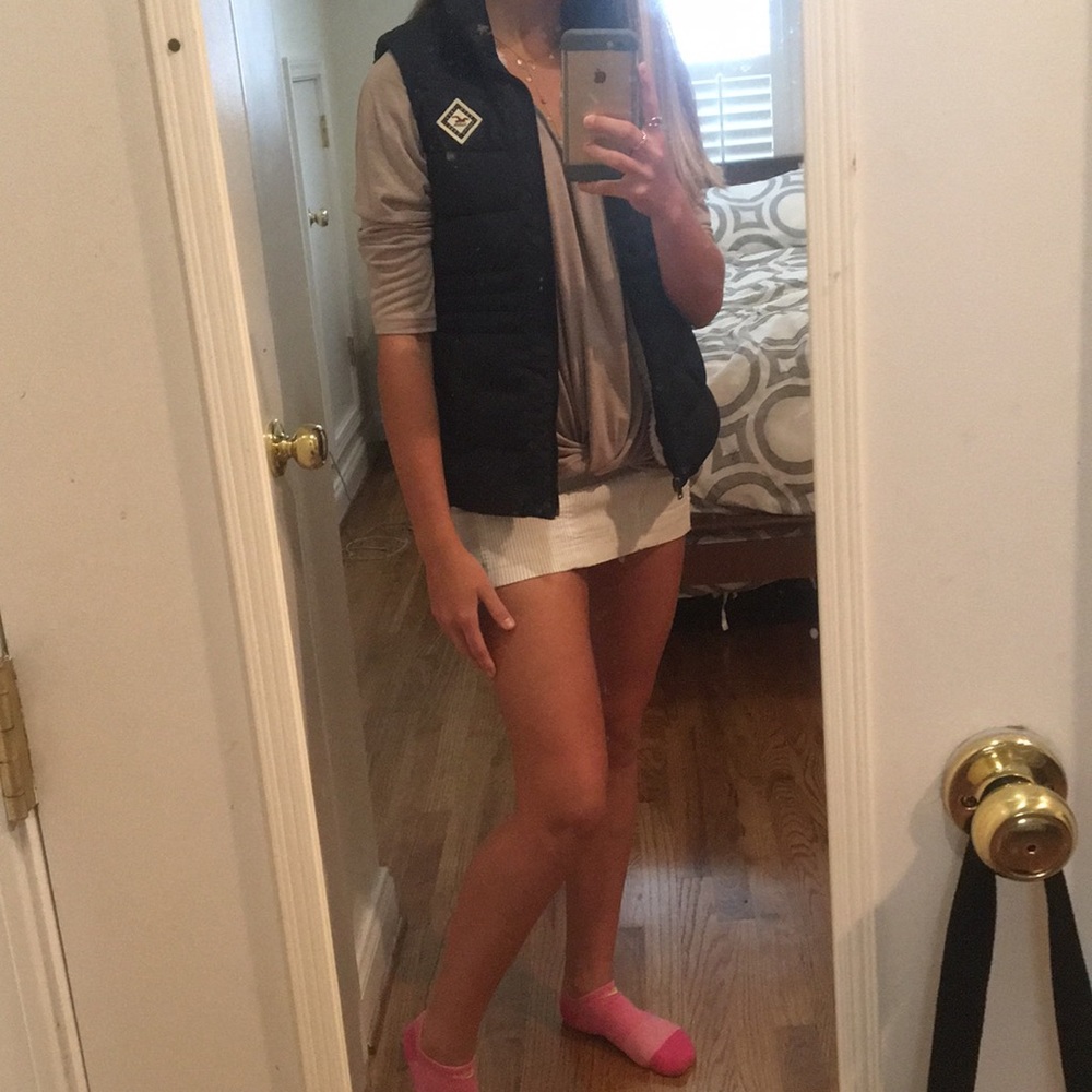 navy hollister puffy vest